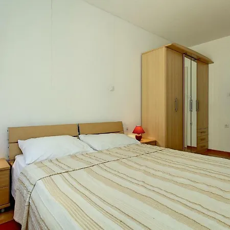 شقة Two-bedroom In *